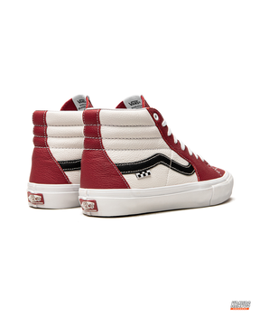 VNS Leather Panelled High-Top Skate Shoe